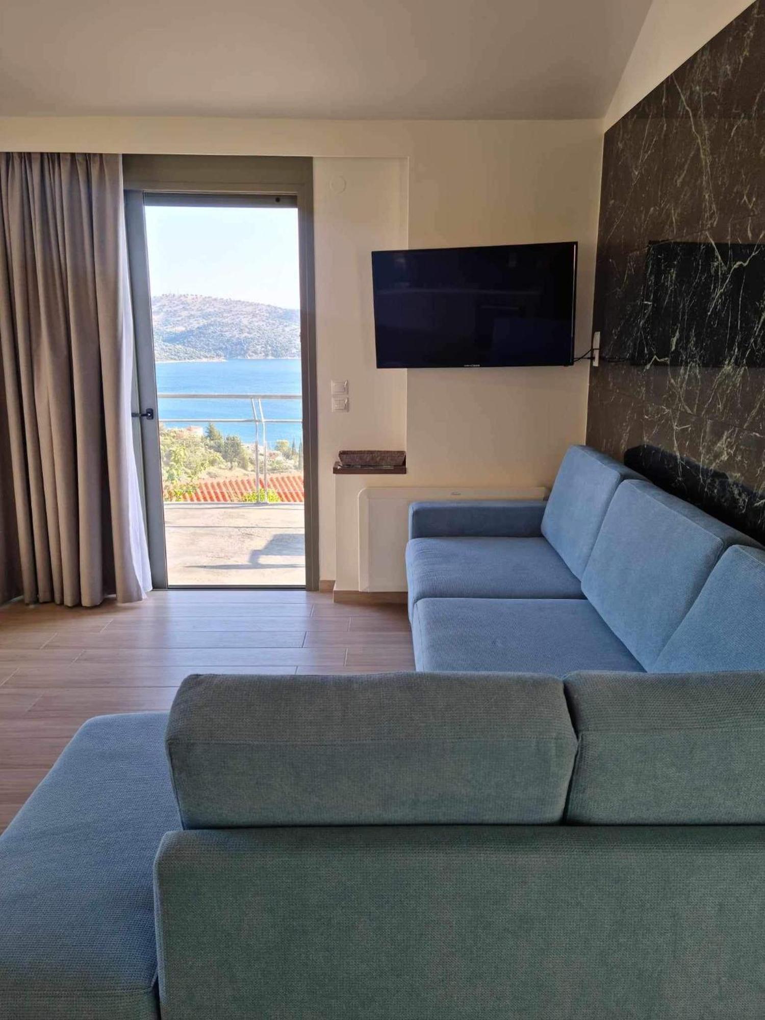 Giannis Village Resort Astakós エクステリア 写真